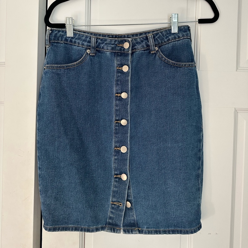 Forever 21 Long button down jean skirt